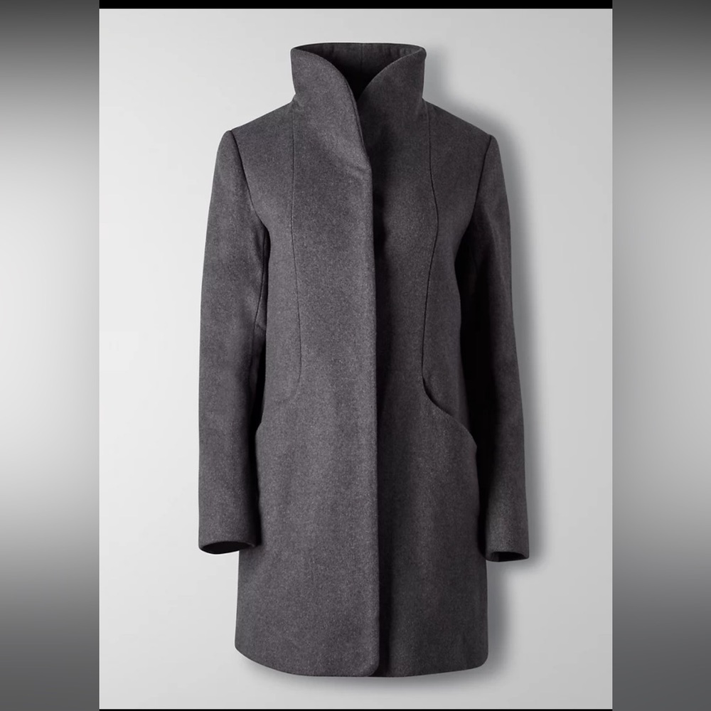 Aritzia Wilfred Cocoon Coat